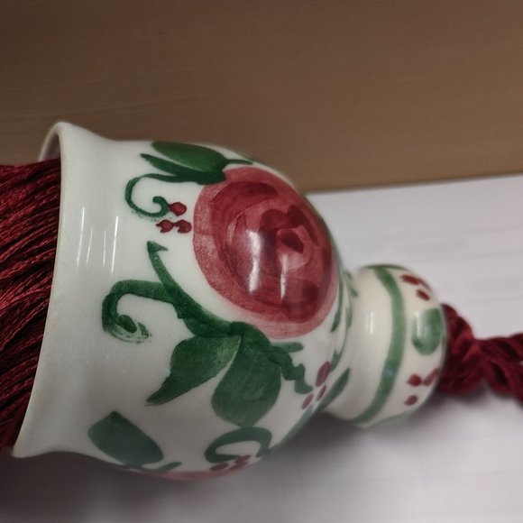 **PRICE REDUCED** Vintage Ceramic Curtain Tiebacks - Picture 4 of 10